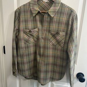 Beautiful Kori sage green plaid quarter zip flannel shirt, unisex size S/M Prep